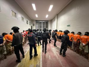 Total Hampir 2.000 Napi Berisiko Tinggi Dipindah ke Nusakambangan