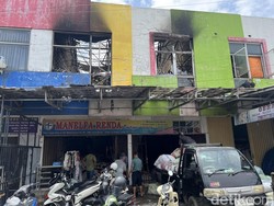 Korban Kebakaran Cipadu Tangsel Selamatkan Dagangan untuk Dijual Lagi