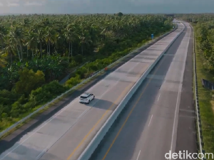 Bawa Mobil Listrik Aletra L8 ke Sumatera, Segini Waktu buat Ngecas