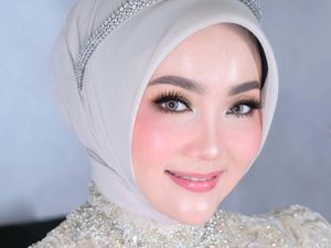 Foto Atalia Praratya Tampil Dengan Gaun Pengantin & Riasan Soft Pink, Memukau