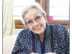 Eyang Meri Hoegeng dalam Kenangan