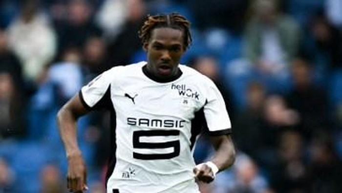 Resmi! Liverpool Kalahkan Chelsea Dapatkan Jeremy Jacquet