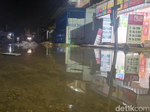 Banjir Rob Rendam Tarakan Barat, Warga Resah Aspal-Motor Rusak