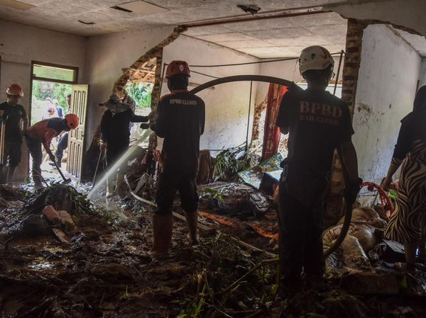 Longsor Timbun Rumah di Ciamis, Lansia Tewas dan Dua Hunian Terancam