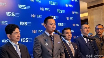 Berita dari Detik Finance: Apa Kabar Proyek Kereta Cepat Jakarta-Surabaya? Ini Kata AHY