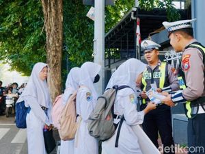 Satlantas Polres Pasuruan Kota Edukasi Keselamatan Lalu Lintas ke Pelajar