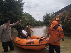 Akses Jalan Warga di Muara Enim Terputus Usai Sungai Lengi-Lematang Meluap