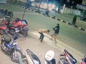 Tukang Parkir di Jambi Dibacok Remaja Bersajam, Kepala Luka-Jari Nyaris Putus