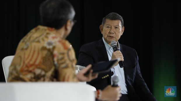 Sesi dialog dengan Utusan Khusus Presiden Bidang Iklim dan Energi, Hashim S. Djojohadikusumo menyampaikan sambutan dalam acara ESG Sutainability Forum 2026 di Jakarta, Selasa (3/2/2026). Sesi dialog dengan Utusan Khusus Presiden Bidang Iklim dan Energi, Hashim S. Djojohadikusumo menyampaikan sambutan dalam acara ESG Sutainability Forum 2026 di Jakarta, Selasa (3/2/2026). (CNBC Indonesia Tri Susilo)