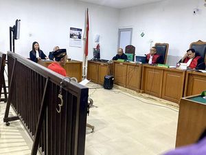 Guru SMA di Palembang yang Aniaya Rekan Kerja Dituntut 5 Bulan Penjara