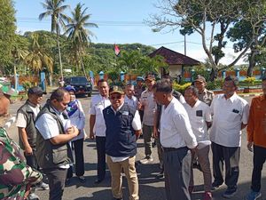 Bupati Lombok Barat Sidak Gudang Bulog, Pastikan Stok Beras Aman Saat Ramadhan