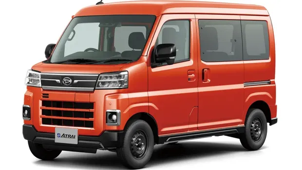 Mobil listrik jenis komersial Daihatsu e-Atrai.
