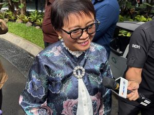 Diundang Prabowo, Eks Menlu Marty Natalegawa-Retno Marsudi Tiba di Istana