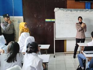 Gerakan Polisi Sambang Sekolah Cegah Kenakalan Remaja di Kota Malang