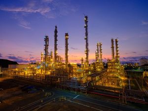 Chandra Asri Akan Buyback Saham dengan Nilai Rp 2 Triliun