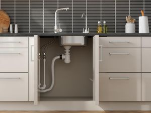 Begini Risiko Sembarangan Membuang Air Panas ke Wastafel