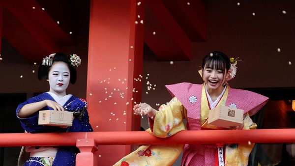 Tradisi Lempar Kacang Meriahkan Perayaan Setsubun di Tokyo