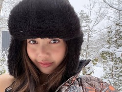 Lisa BLACKPINK Siap Main Film Rom-com Terbaru Netflix!