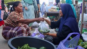 Jual Beli Tanpa Rupiah, Warga Warloka Lestarikan Pasar Barter