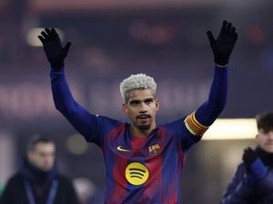 Alasan Araujo Peluk Flick usai Bobol Albacete