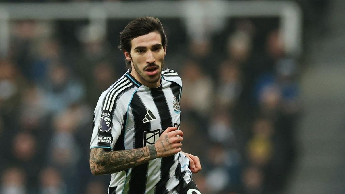 Sandro Tonali dikaitkan dengan Arsenal di pengujung bursa transfer musim dingin yang baru usai. Foto: REUTERS/Phil Noble