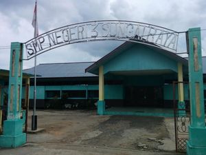 Densus 88: Siswa SMP Lempar Molotov di Kalbar Terpapar Kekerasan dari Grup TCC