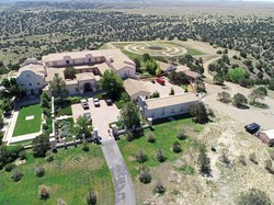 Lebih Gelap dari Pulau Pedofil, Ini Fakta Ngeri Peternakan Mewah Epstein