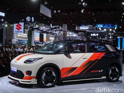AION UT Versi Edisi Khusus Tampil di IIMS 2026 dengan Tampilan Baru