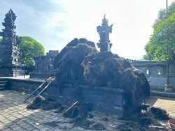 Angin Kencang Terjang Gilimanuk, Sejumlah Pelinggih di Pura Segara Ambruk
