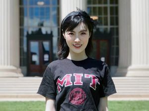 DO dari Stanford, Perempuan Muda Ini Pilih Dirikan Perusahaan Bidang AI