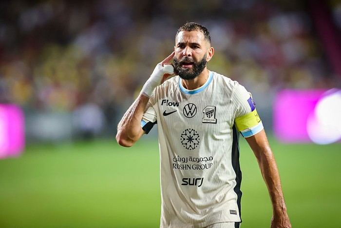 HONG KONG, CHINA - AUGUST 19: Karim Benzema of Al-Ittihad gestures during the Saudi Super Cup semi final between Al-Nassr and Al-Ittihad at Hong Kong Stadium on August 19, 2025 in Hong Kong, China. (Photo by Pedro Nasper/Sports Press Photo/Getty Imag