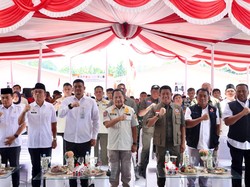 Satgas PRR Resmikan Serempak 1.300 Huntara: Ini Bentuk Kehadiran Negara