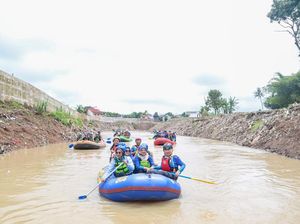 Komunitas Peduli Sungai Bersihkan Cibanten, Angkut Ratusan Ton Sampah