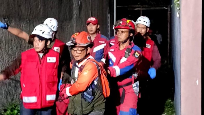 2 Orang Tewas Tertimbun Saat Ritual Cari Harta Karun di Bandung
