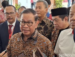 Pramono Targetkan 10 Ribu Bus Listrik Transjakarta pada 2029