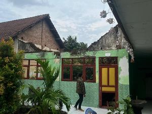 Miris, Efisiensi  Ganjal Rehab Prasarana 606 Sekolah di Mojokerto
