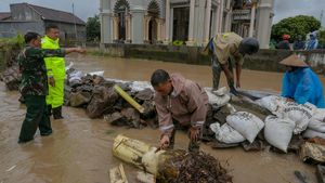 Tanggul Sungai Nglangak Jebol, Ratusan Rumah di Desa Pladen Terendam