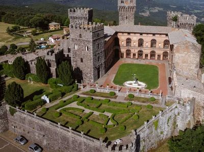 Potret Istana Megah dari Abad ke-8 yang Dijual Rp 200 Miliar