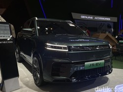 Konsumen Diajak Racik Jaecoo J5 di IIMS 2026