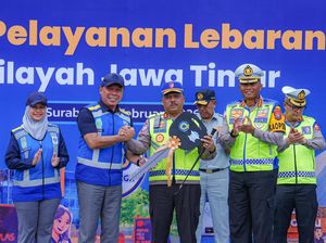 Perkuat Kolaborasi, Kakorlantas Terima 15 Unit Kendaraan PJR untuk Ditlantas Polda Jatim