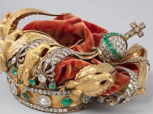 Mahkota Permaisuri Eugenie yang Sempat Rusak Mulai Diperbaiki Museum Louvre