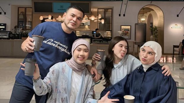 Momen Romantiis Irish Bella dan Haldy Sabri saat Ngopi Bareng di Kafe