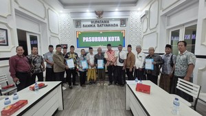 2 Kelompok Nelayan Pasuruan Akhirnya Damai Usai 11 Perahu Dibakar