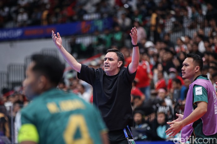 Iran dan Kutukan Lawan Pelatih Futsal Asal Spanyol