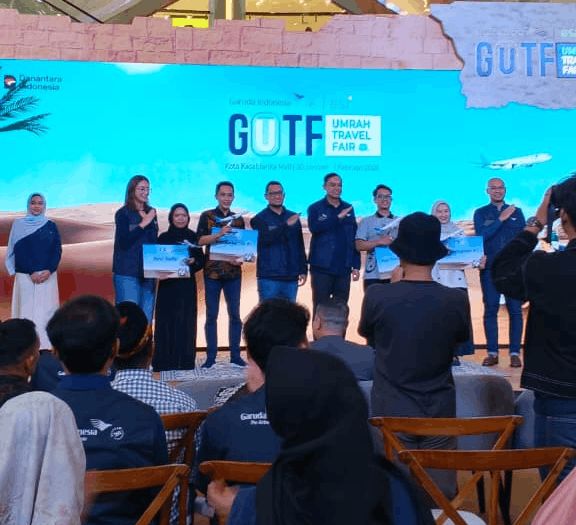 Perwakilan NRA (Nomer 4 dari kiri), saat menerima penghargaan di event GUTF 2026 (Dok:NRA) Perwakilan NRA (Nomer 4 dari kiri), saat menerima penghargaan di event GUTF 2026 (Dok:NRA)
