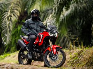 Tourino 250 DX Meluncur, Motor Petualang Buatan China Seharga Rp 49 Jutaan