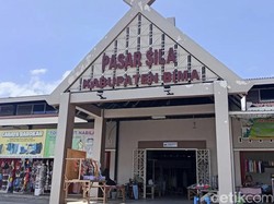 Pedagang Pasar Sila Bima Diperas Preman Tiap Hari