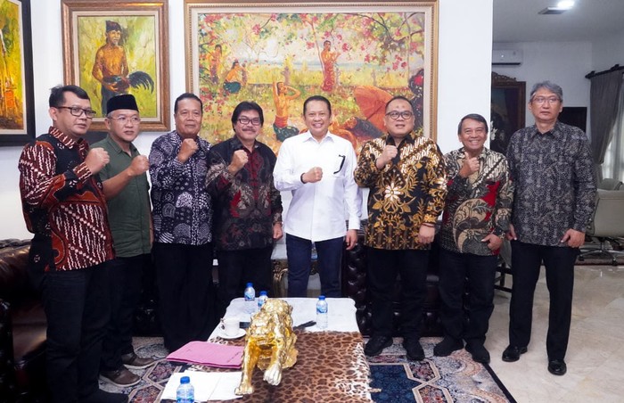DPR dan UNPERBA Dorong Beasiswa untuk Mahasiswa Miskin