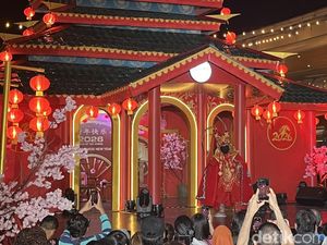 Melihat Tarian Sulap Wajah Khas Tionghoa Saat Imlek, Dulunya Jadi Rahasia Negara