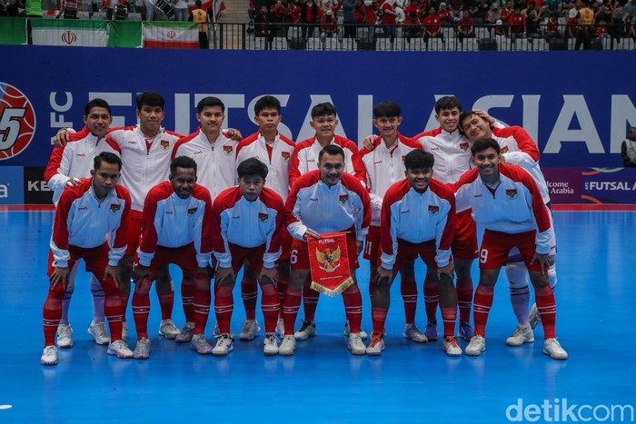 Timnas Futsal Indonesia berhadapan dengan Timnas Futsal Iran dalam pertandingan Final AFC Futsal yang berlangsung di Indonesia Arena, Jakarta, Sabtu (7/2/2026). Secara mengagetkan, Timnas Indonesia berhasil unggul dengan skor 3-2 pada babak pertama.